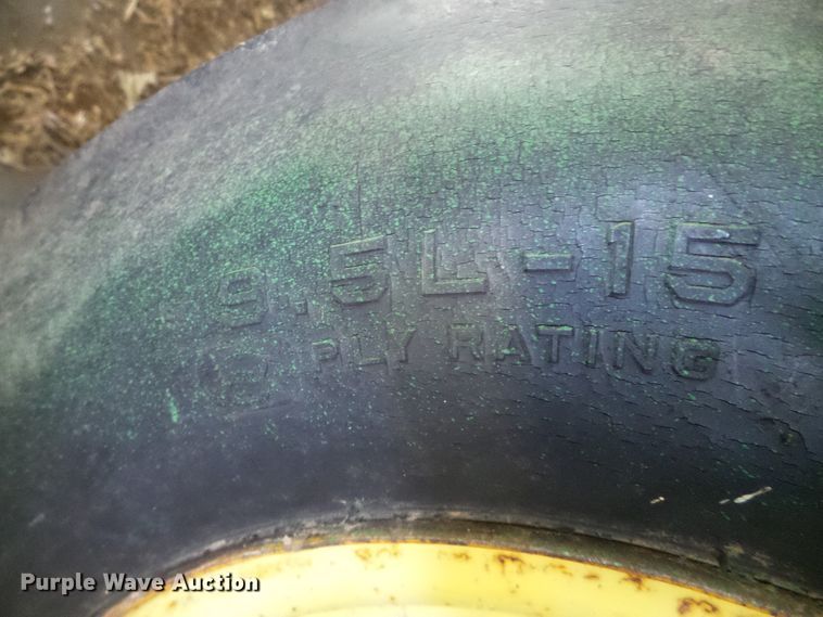 image for item DH4919 1980 Gleaner L2 Corn Plus combine