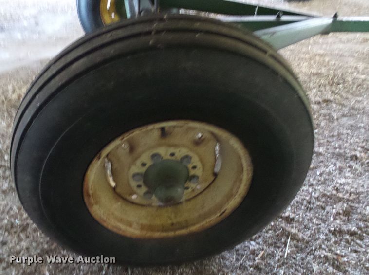 image for item DH4919 1980 Gleaner L2 Corn Plus combine