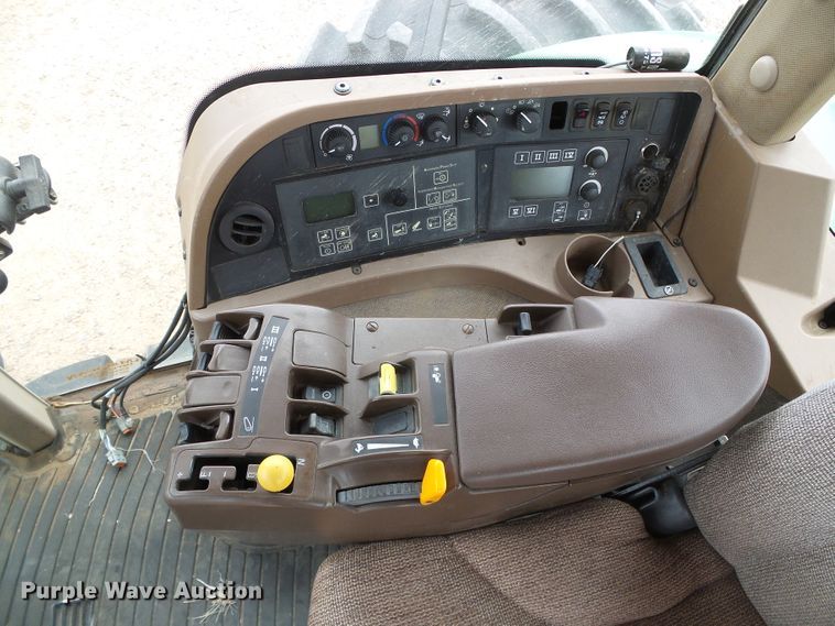 image for item DH4937 2007 John Deere 8430  MFWD tractor