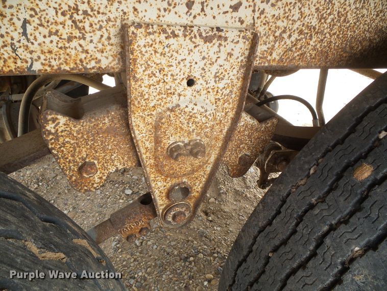 image for item DH4939 1986 Timpte Super Hopper double hopper bottom grain trailer