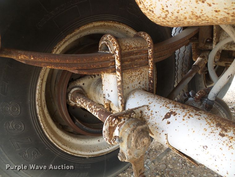 image for item DH4939 1986 Timpte Super Hopper double hopper bottom grain trailer