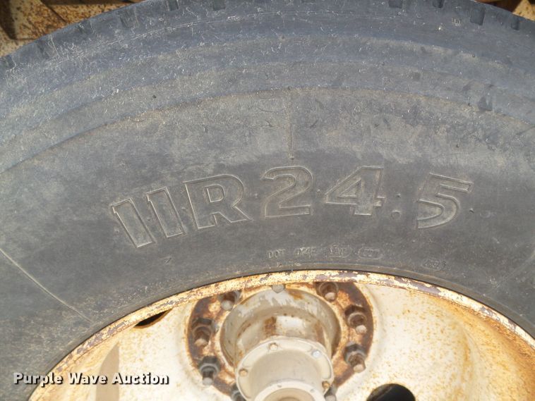 image for item DH4939 1986 Timpte Super Hopper double hopper bottom grain trailer