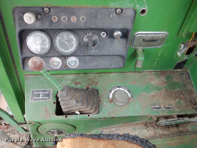 image for item DH5293 1973 John Deere 7700 combine