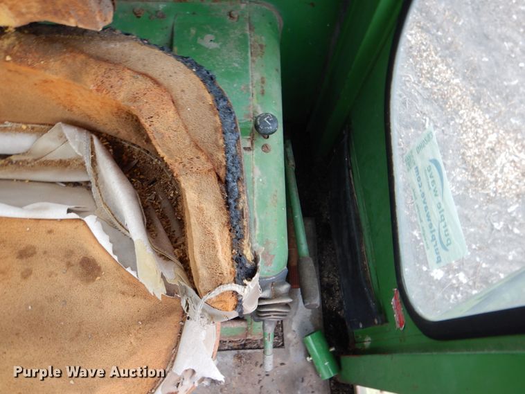 image for item DH5293 1973 John Deere 7700 combine