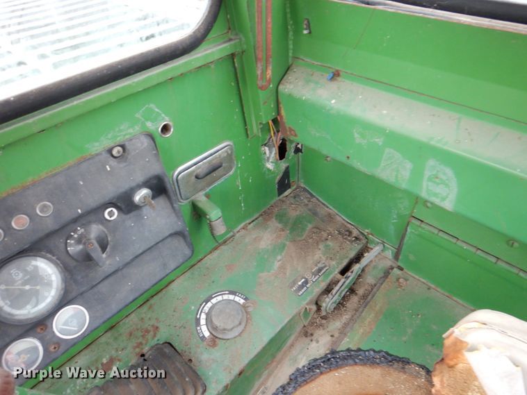 image for item DH5293 1973 John Deere 7700 combine