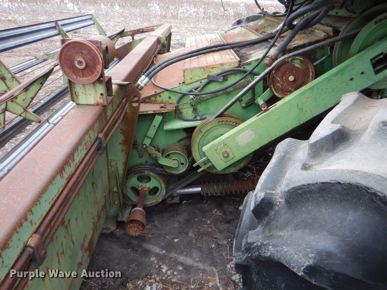 image for item DH5293 1973 John Deere 7700 combine