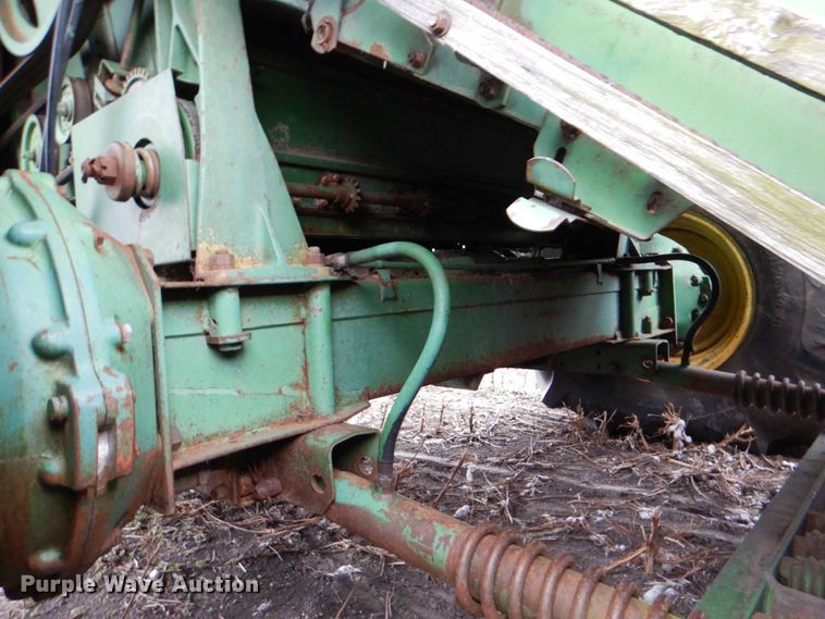 image for item DH5293 1973 John Deere 7700 combine