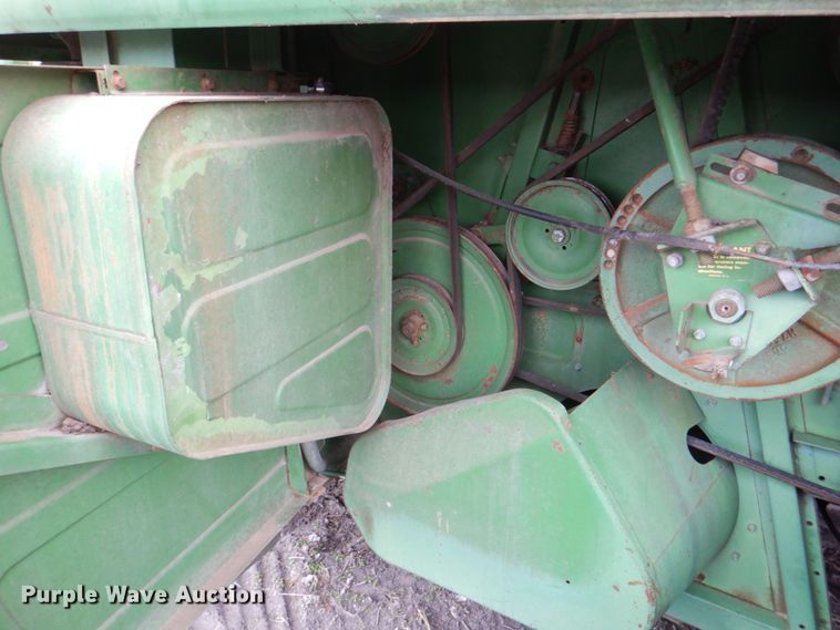 image for item DH5293 1973 John Deere 7700 combine