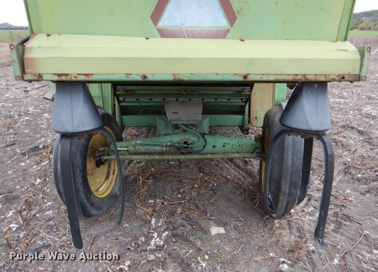 image for item DH5293 1973 John Deere 7700 combine