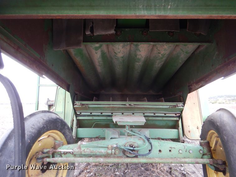 image for item DH5293 1973 John Deere 7700 combine