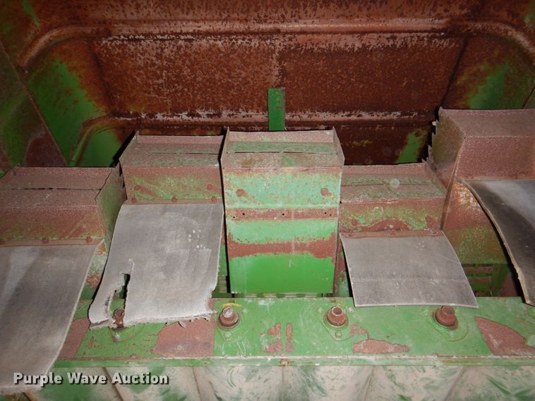 image for item DH5293 1973 John Deere 7700 combine