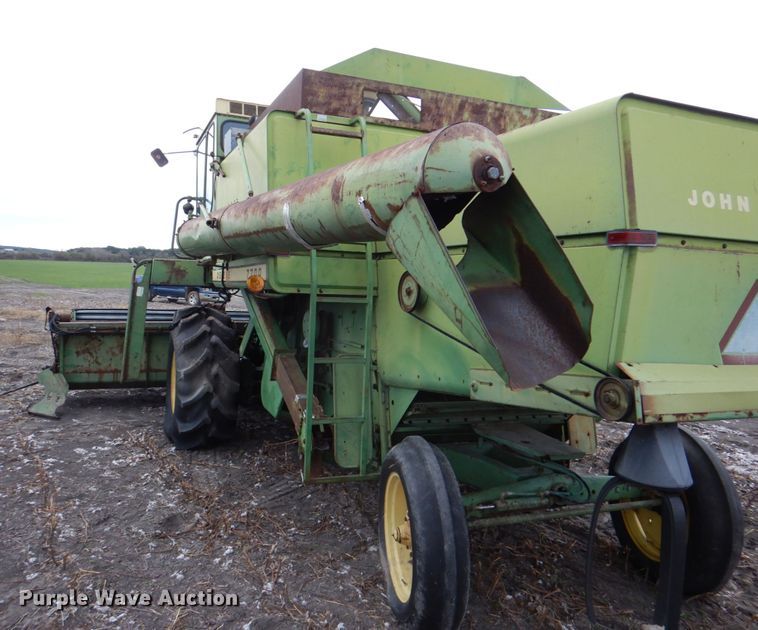 image for item DH5293 1973 John Deere 7700 combine