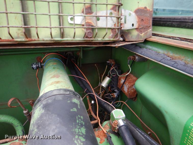 image for item DH5293 1973 John Deere 7700 combine