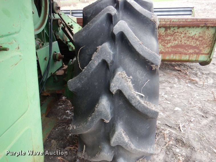 image for item DH5293 1973 John Deere 7700 combine