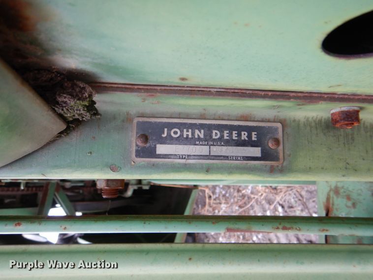 image for item DH5293 1973 John Deere 7700 combine