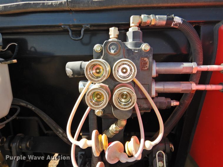 image for item DI0147 2013 Branson 5220C  MFWD tractor