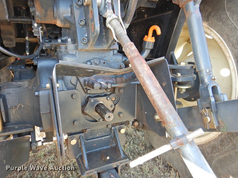 image for item DI0147 2013 Branson 5220C  MFWD tractor