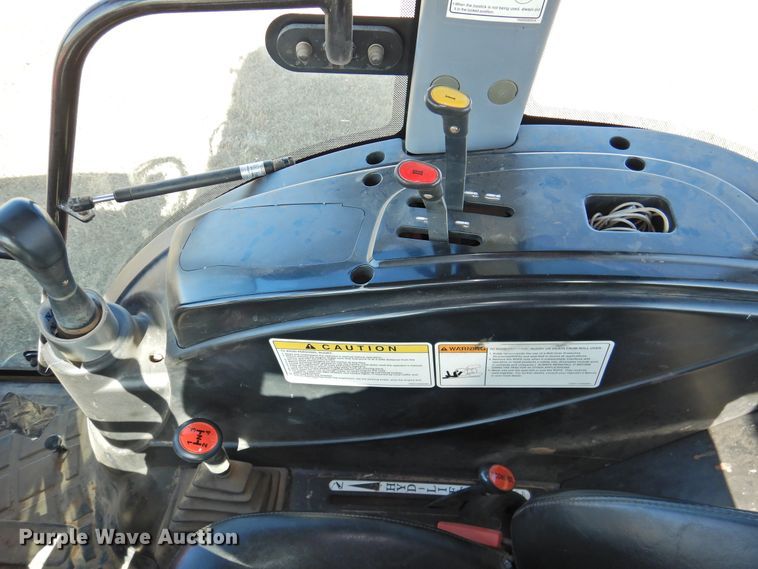 image for item DI0147 2013 Branson 5220C  MFWD tractor