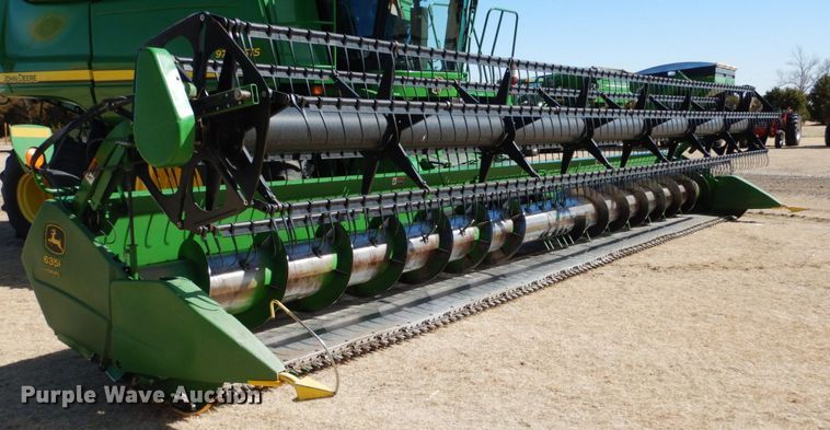 image for item DJ3034 2006 John Deere 635 Hydraflex flex head