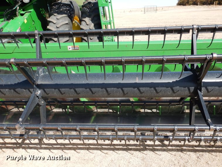 image for item DJ3034 2006 John Deere 635 Hydraflex flex head