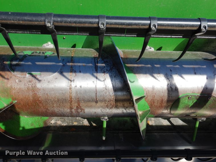 image for item DJ3034 2006 John Deere 635 Hydraflex flex head