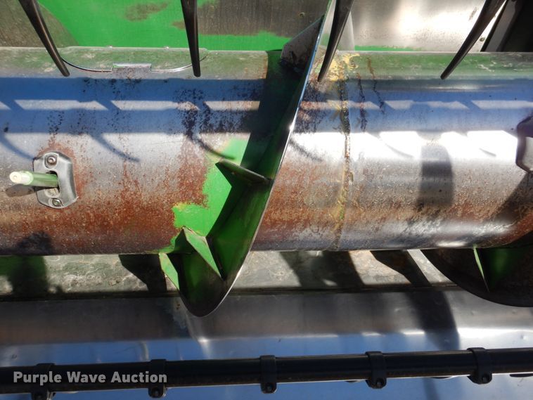 image for item DJ3034 2006 John Deere 635 Hydraflex flex head