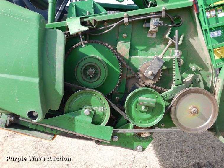 image for item DJ3034 2006 John Deere 635 Hydraflex flex head