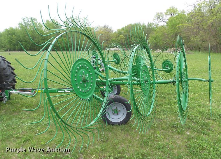 image for item EM9997 2018 Frontier WR0008 hay rake