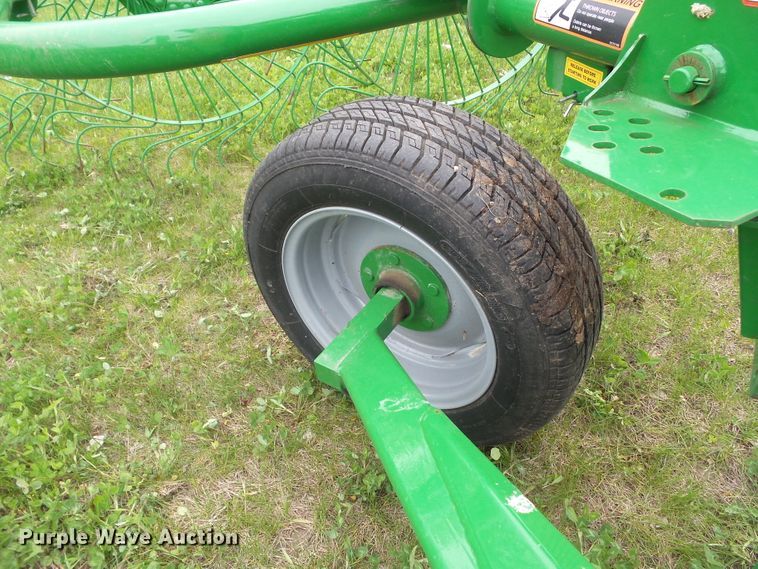 image for item EM9997 2018 Frontier WR0008 hay rake