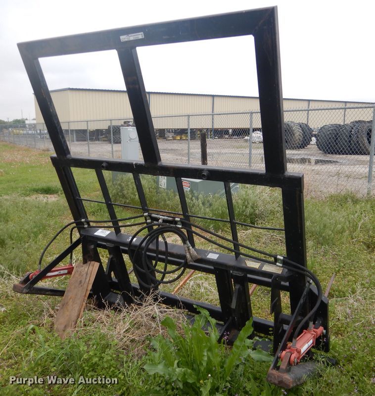 image for item FA9361 MDS FH238 bale spear with dozer