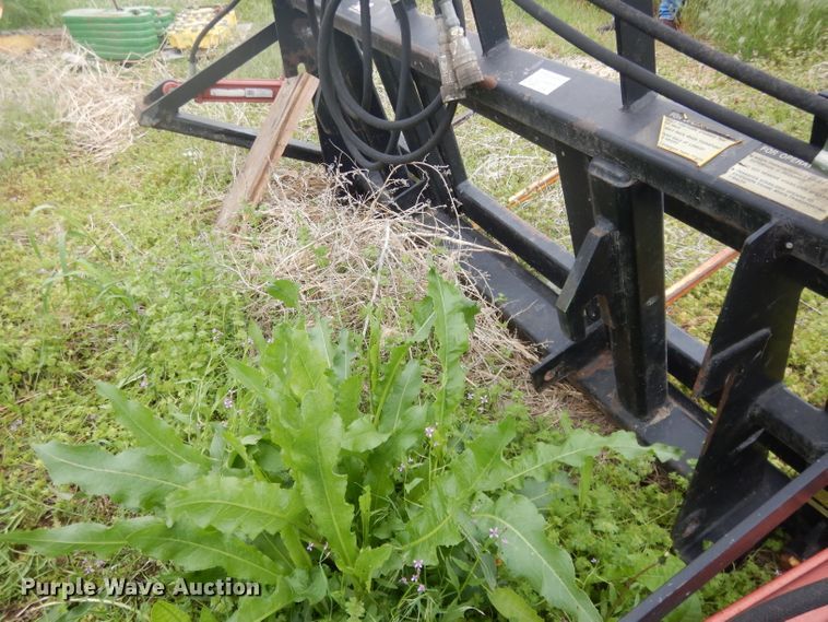 image for item FA9361 MDS FH238 bale spear with dozer