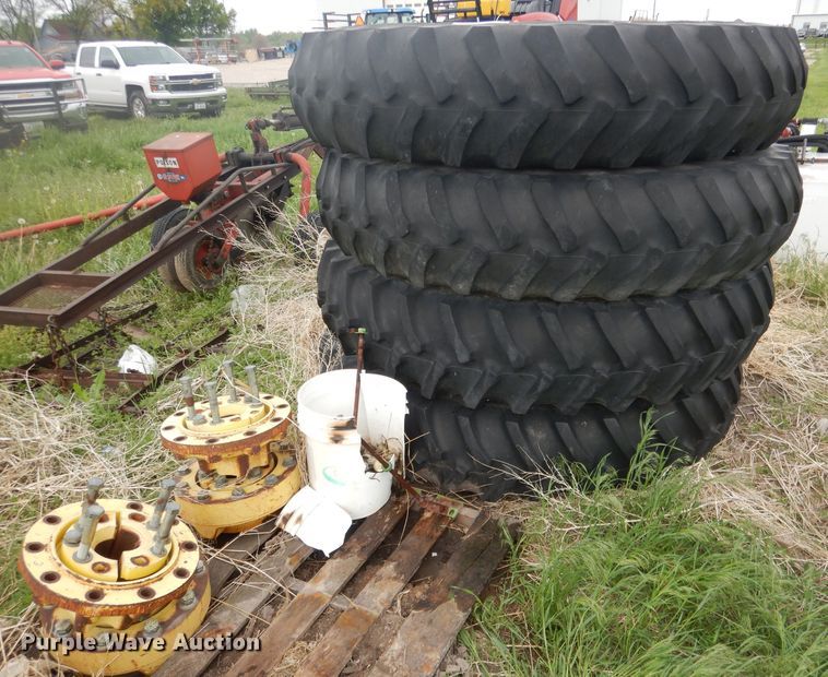 image for item FA9362 (4) Firestone 14.9R46 dual tires