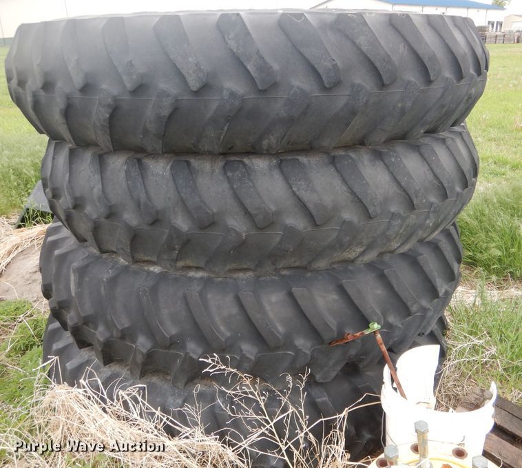 image for item FA9362 (4) Firestone 14.9R46 dual tires