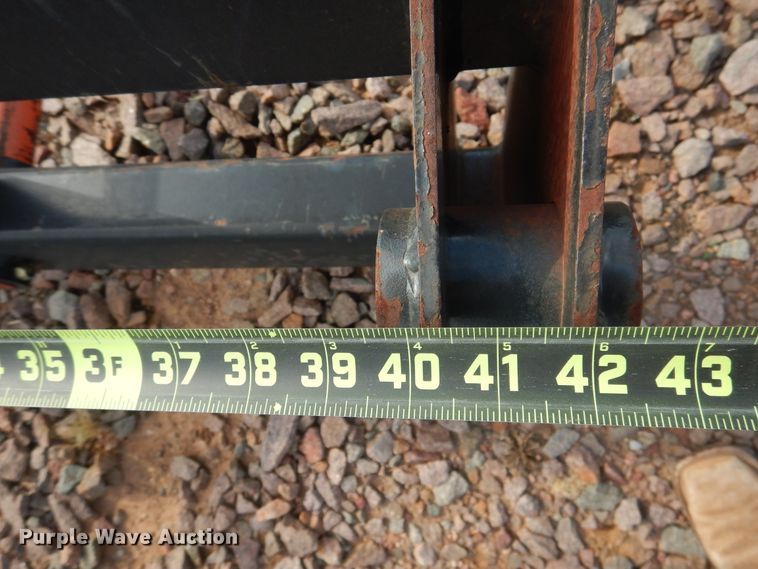 image for item GE9399 Bale spear