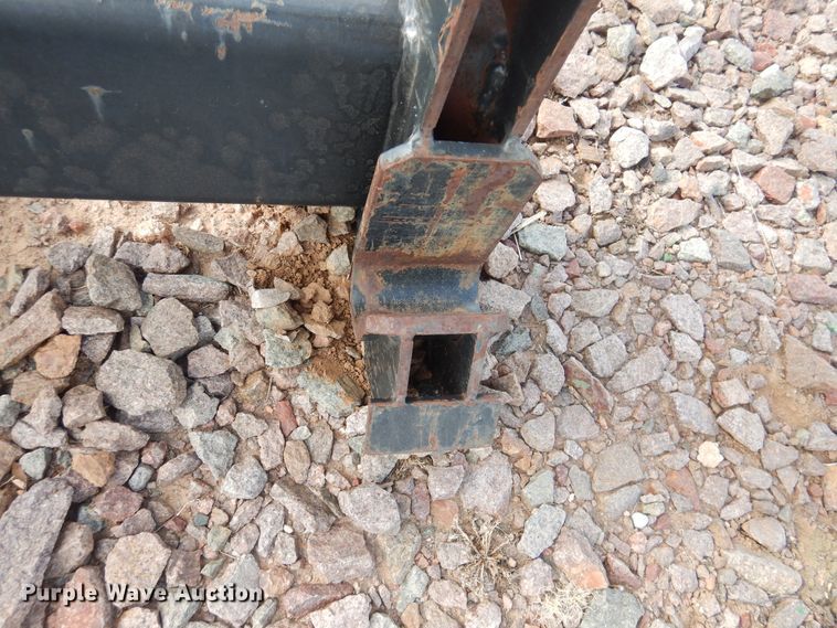 image for item GE9399 Bale spear