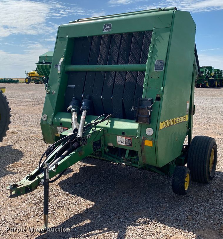 image for item GE9402 1998 John Deere 566 round baler