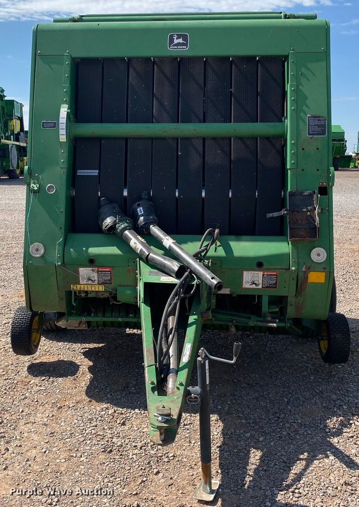 image for item GE9402 1998 John Deere 566 round baler