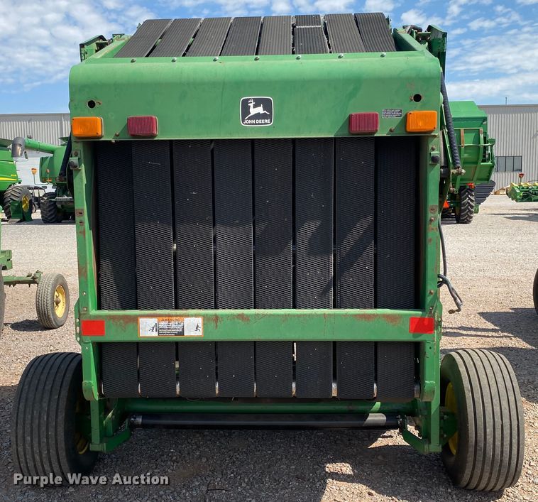 image for item GE9402 1998 John Deere 566 round baler