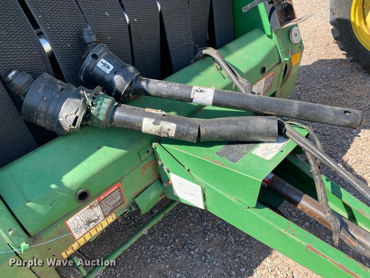 image for item GE9402 1998 John Deere 566 round baler