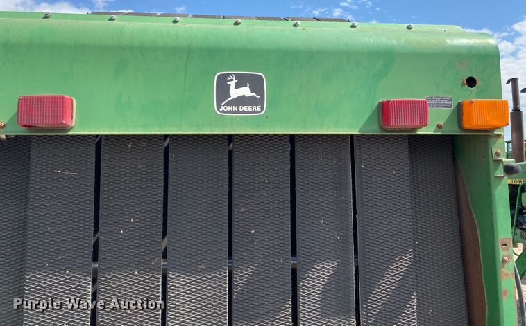 image for item GE9402 1998 John Deere 566 round baler