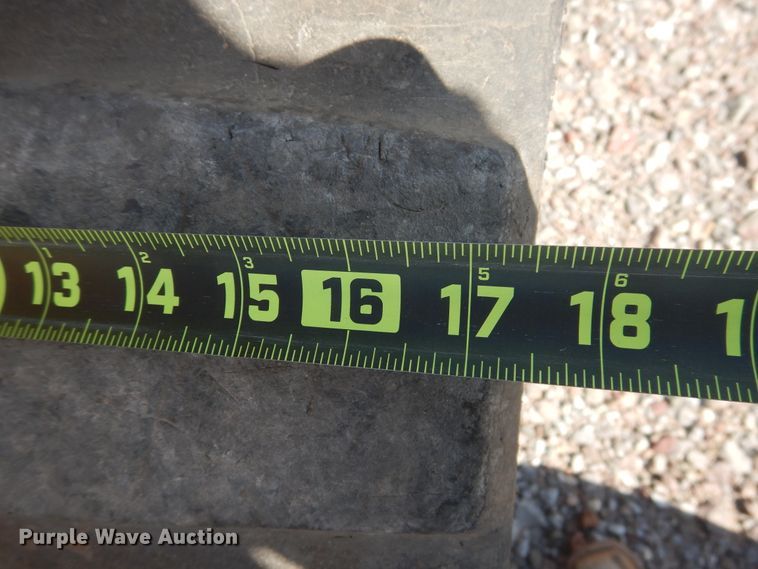 image for item GE9403 2011 John Deere 333D  tracked skid steer loader