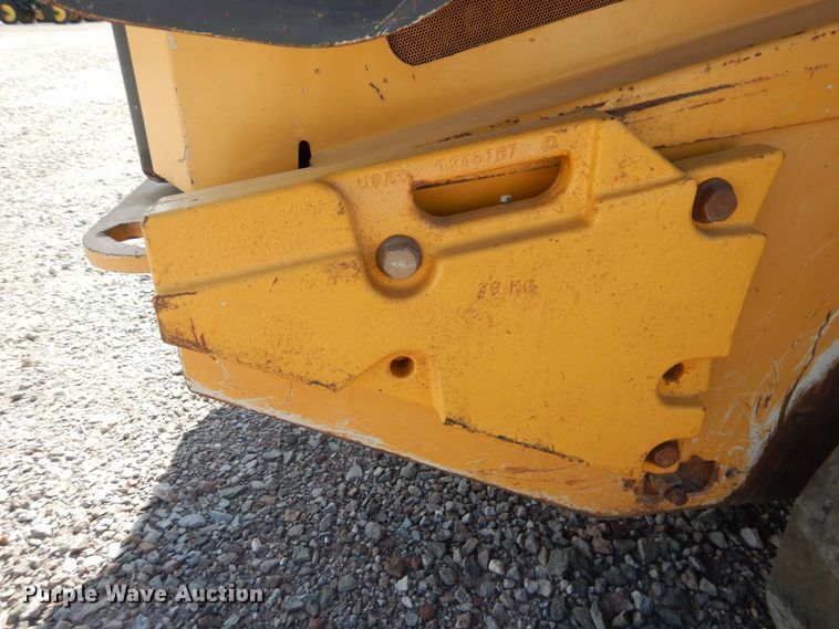 image for item GE9403 2011 John Deere 333D  tracked skid steer loader