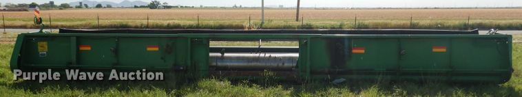 image for item GE9405 1999 John Deere 930 rigid head