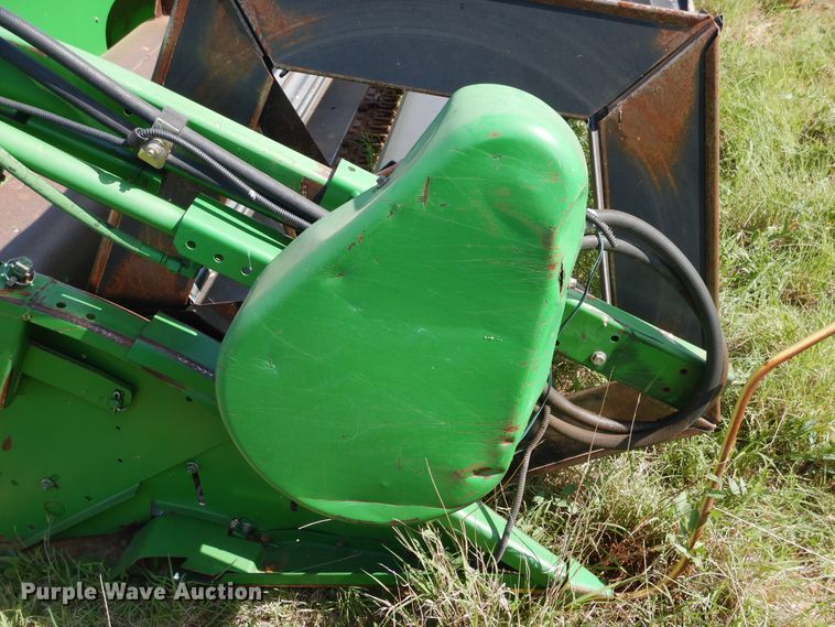 image for item GE9405 1999 John Deere 930 rigid head