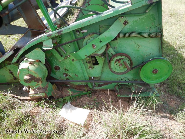 image for item GE9406 1989 John Deere 930 rigid head