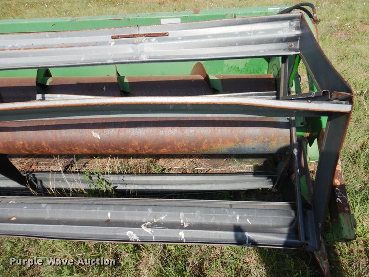 image for item GE9406 1989 John Deere 930 rigid head