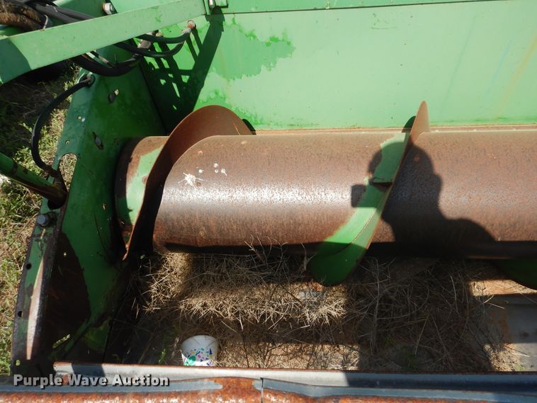 image for item GE9406 1989 John Deere 930 rigid head