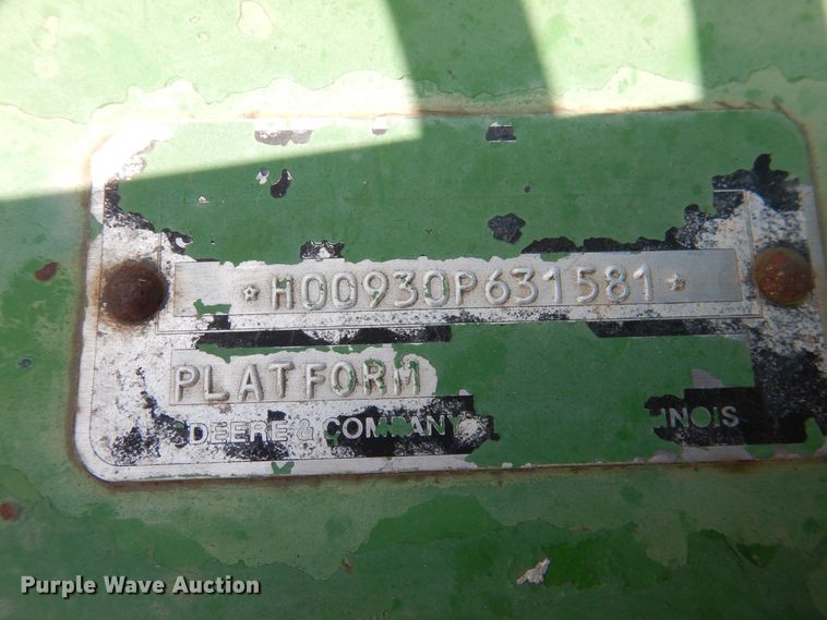 image for item GE9406 1989 John Deere 930 rigid head