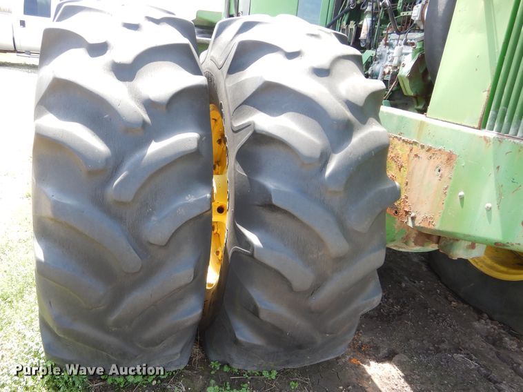 image for item GK9179 1979 John Deere 8640 4WD tractor