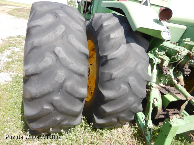 image for item GK9179 1979 John Deere 8640 4WD tractor